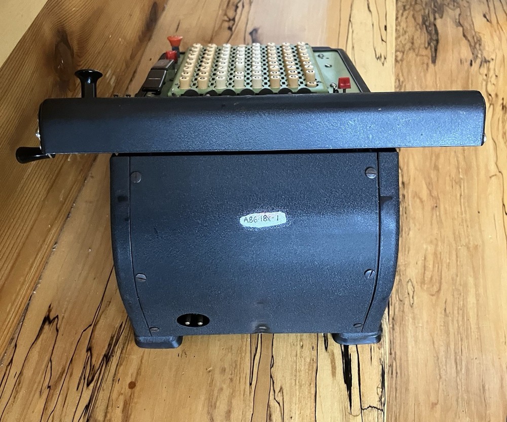 Vintage Monroe High Speed Adding Machine/Calculator With Original Box Untested