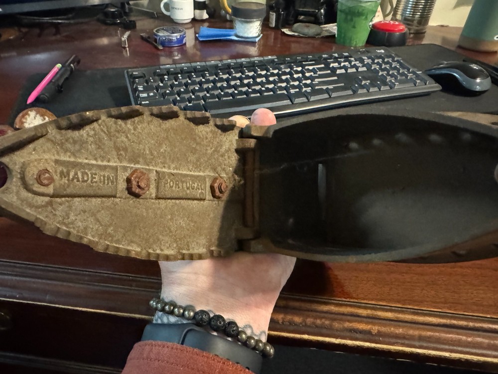 Sad Iron(charcoal box iron)