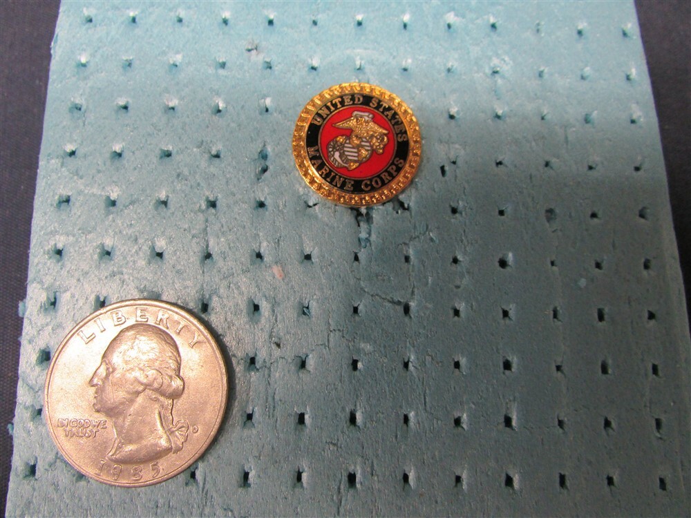 USMC Eagle Globe & Anchor Lapel Hat Pin Marine Corps Squadron Unit Patch Image