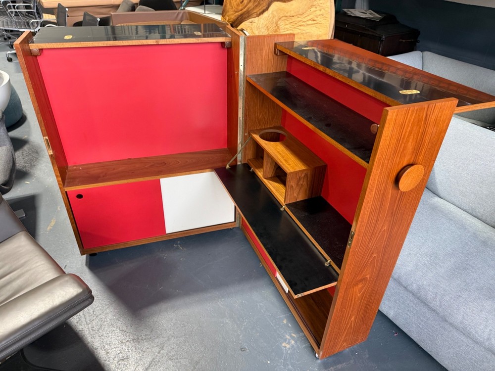 Erik Buch Foldable Dry Bar for Dylan