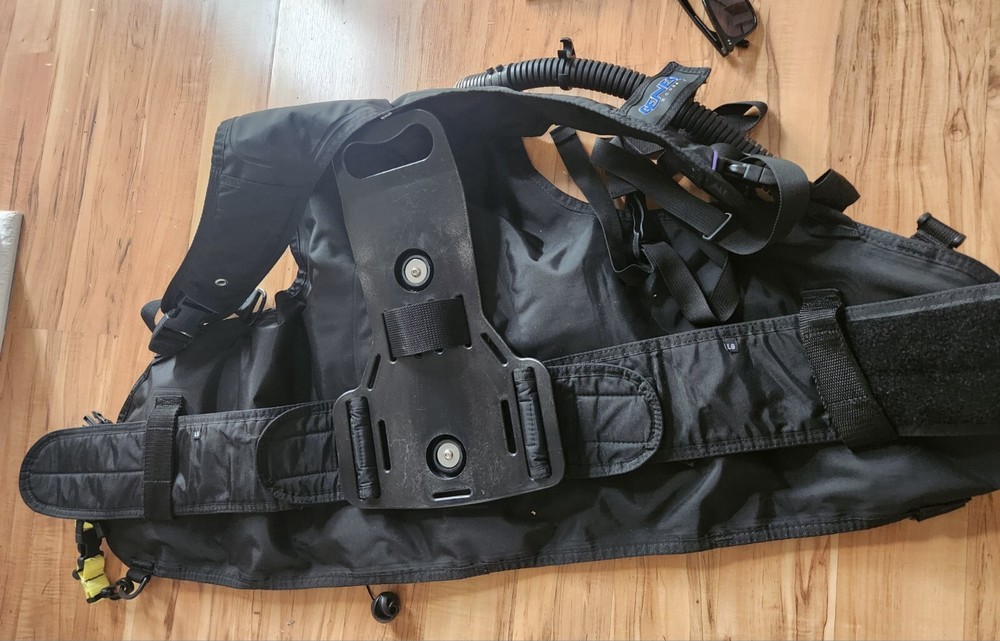 Genesis Cayman BCD Buoyancy Compensator - Large L