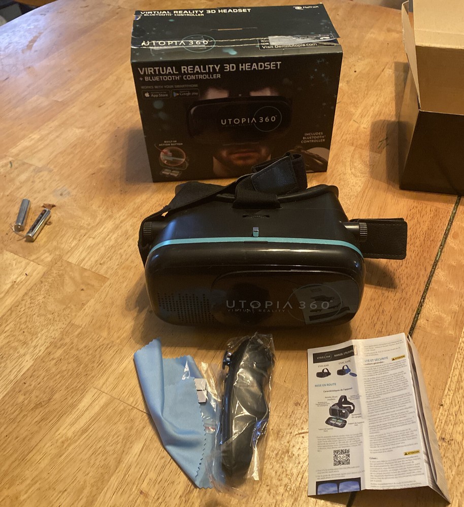 Virtual Reality 3D Headset Bluetooth Controller  ReTrak Utopia 360 Smartphone