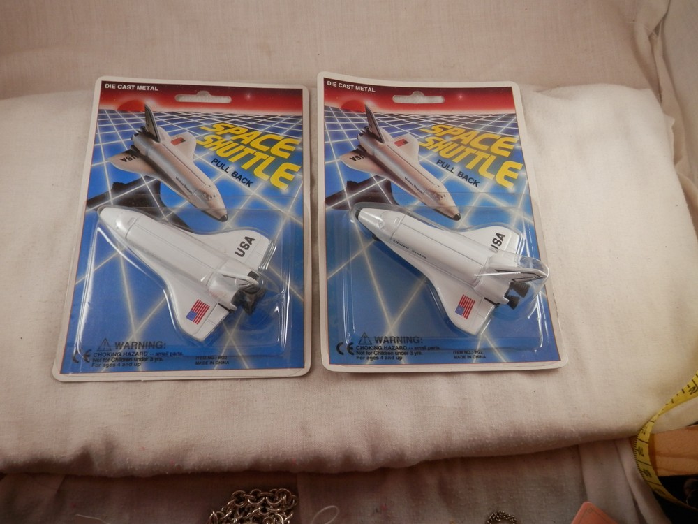 USA Space Shuttle die cast metal pull back 4"  2 pieces