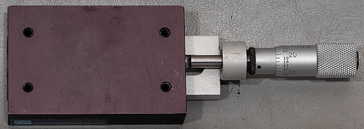 NEAT/New England Affiliated Technologies TC-200-M5 Manual Table/Positioner Stage