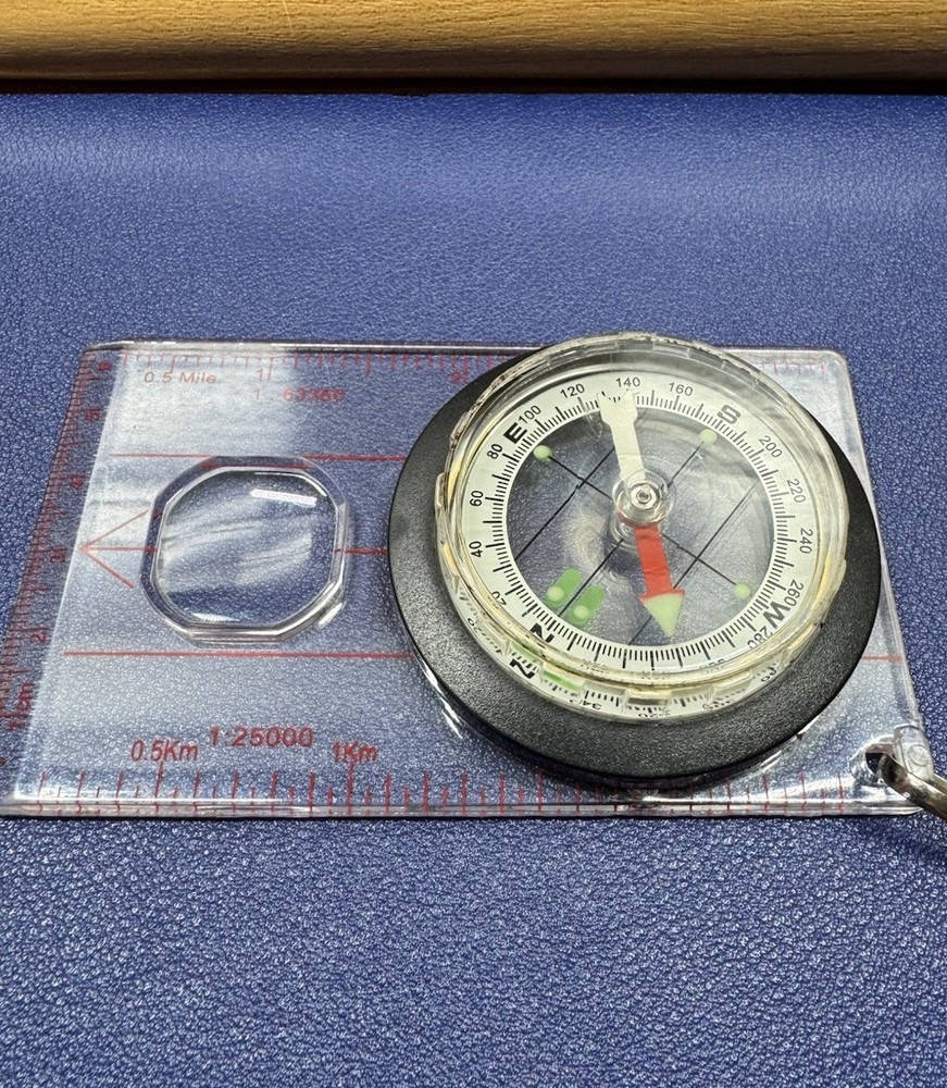 Vintage Compass Clear Magnifying