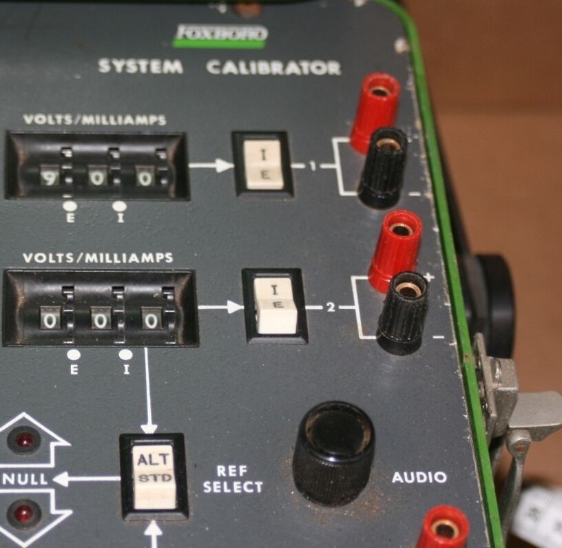Invensys Foxboro 2AT-CAL Spec 200 System Calibrator