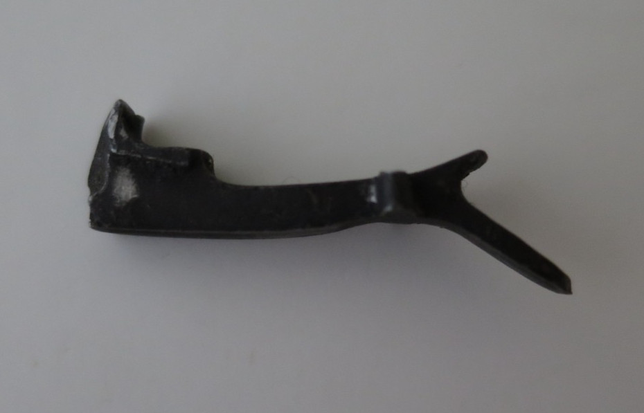 Luger 1906 - 1933 Extractor - Marked "Geladen"