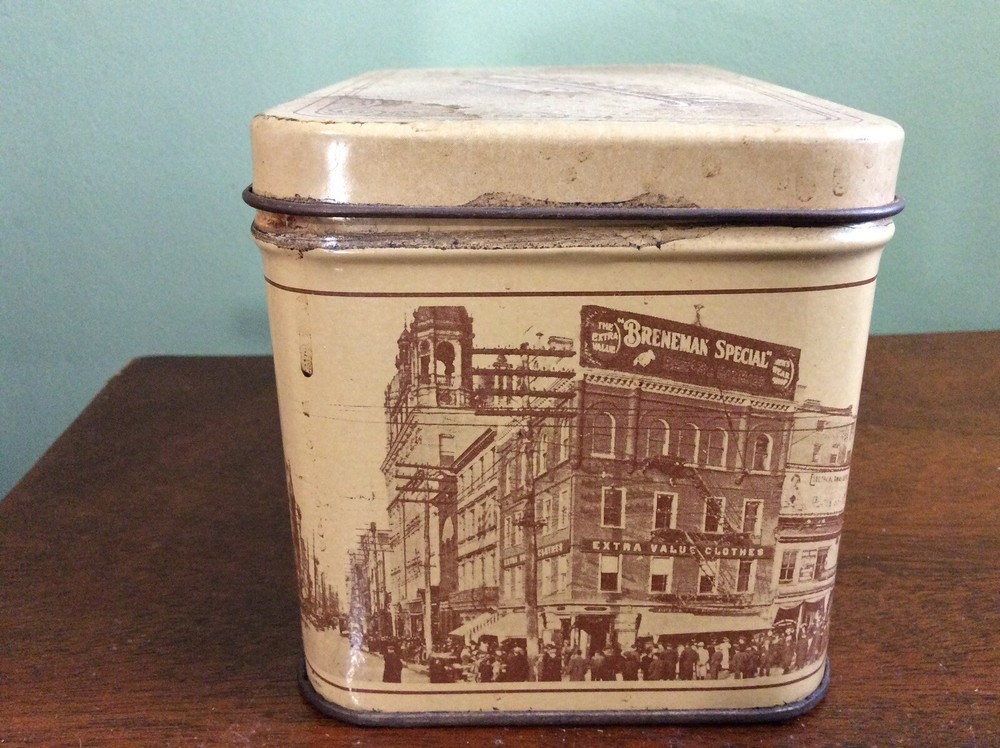 Lancaster County Candy Hinged Tin Panoramic View Penn Square 1905 on side ✔