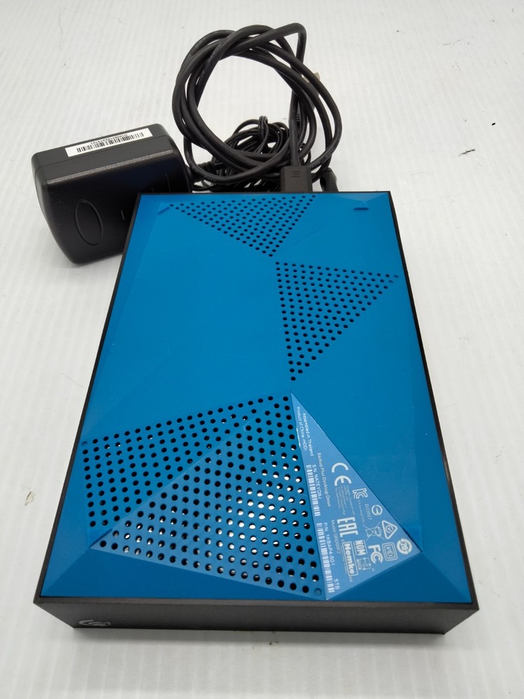 Seagate Backup Plus Desktop External HDD 5TB SRD00F2 1KBAP4-500 w/adapter