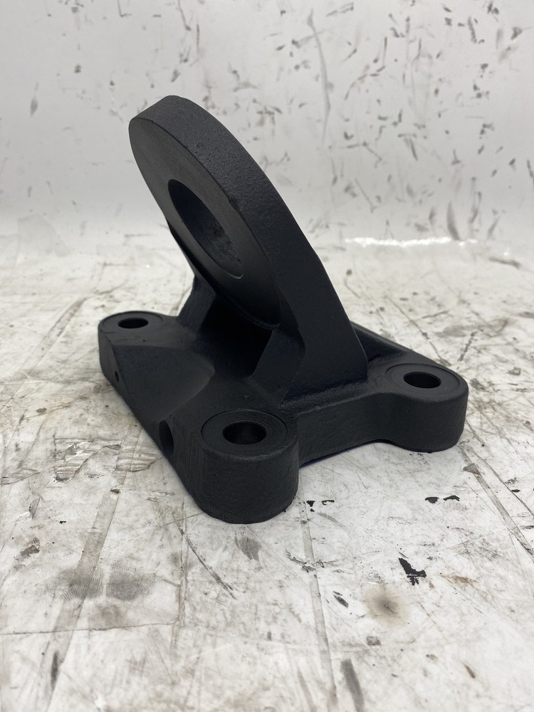 International Maxxforce 13 Engine Mount 3824527C1 (548-12893)