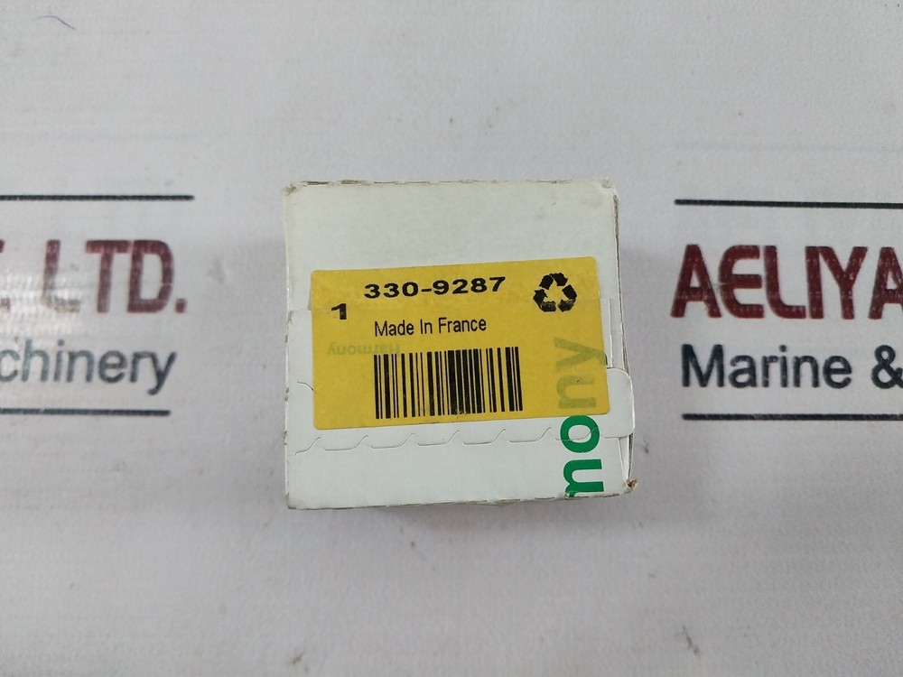 Telemecanique/Schneider ZB4 BK1333 3 Position Selector Switch
