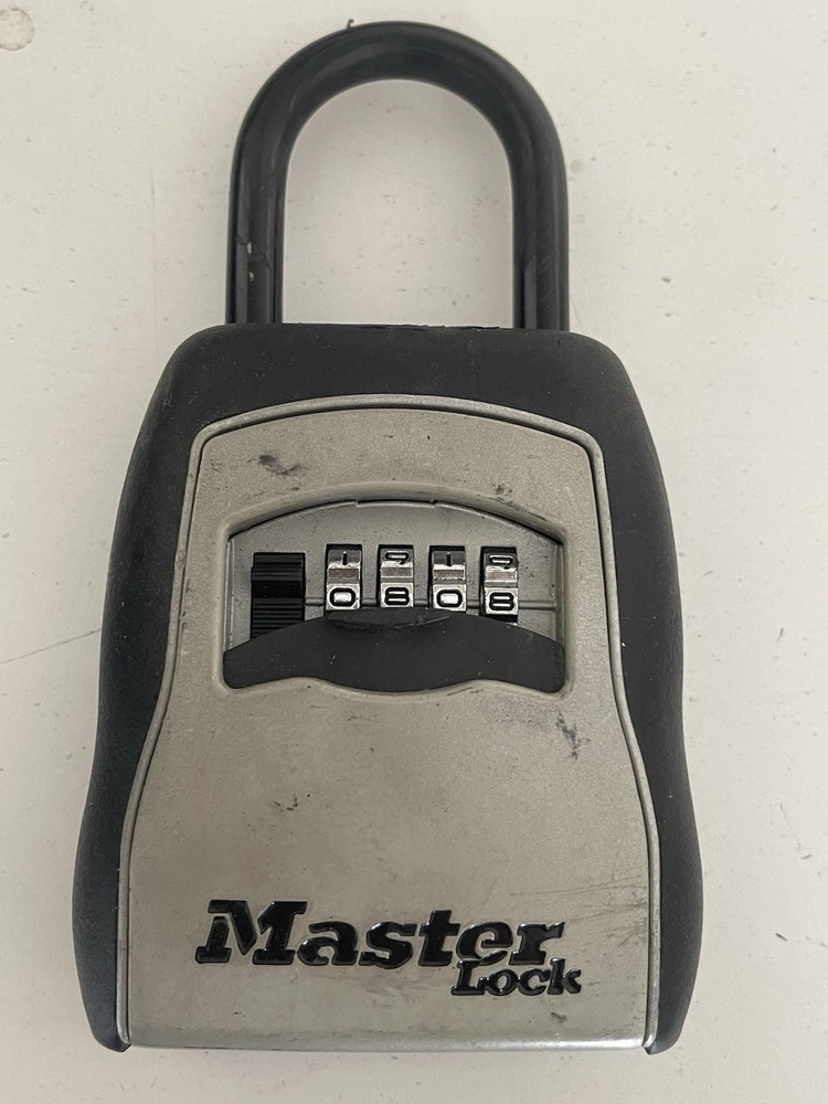 MASTER LOCK 5400D Lock Box Padlock holds 5 Keys