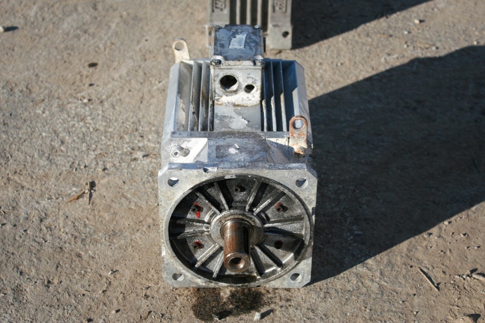 Weber DS 100-K Servo Motor