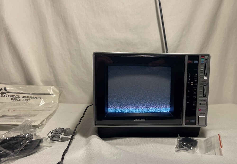 Multitech Deluxe Portable 5.5” Color T.V. MC-0571