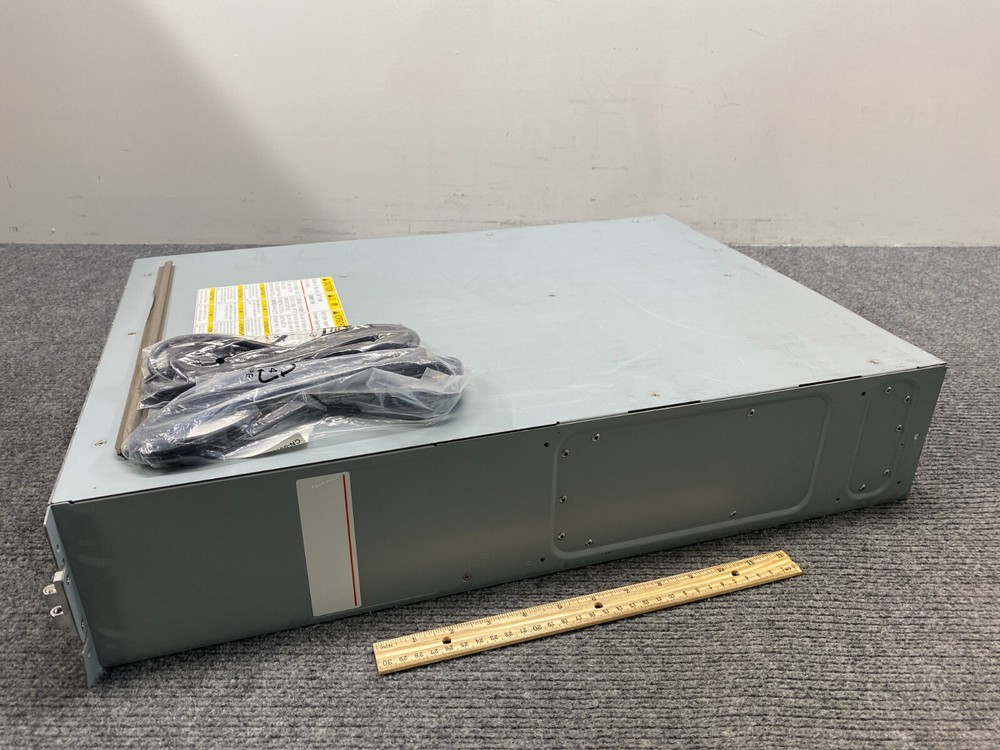 Hitachi DF-F800-RKAK Storage Array Chassis w/ Y1KA Control Module (x2) & Cords