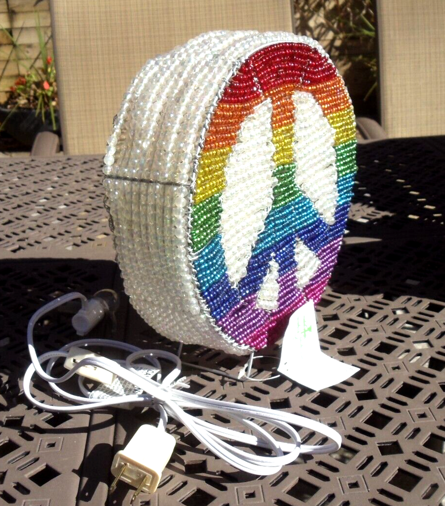 Beaded land: Rainbow Peace Sign Nightlight