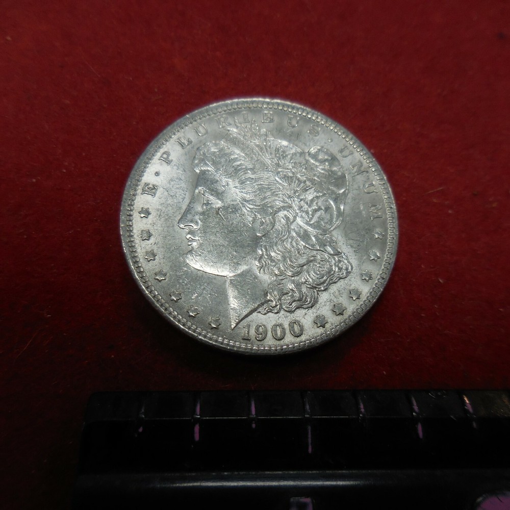 BU 1900P  MORGAN SILVER DOLLAR $1 COIN