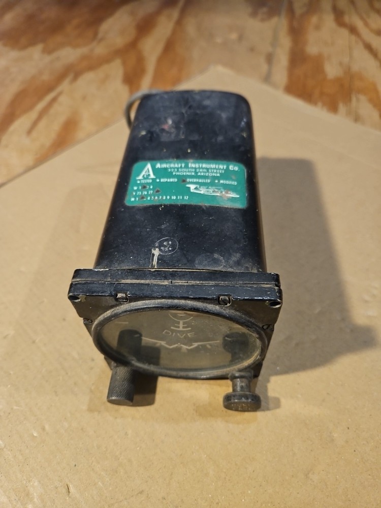 Vintage Bendix Aircraft Attitude Indicator Type J-8