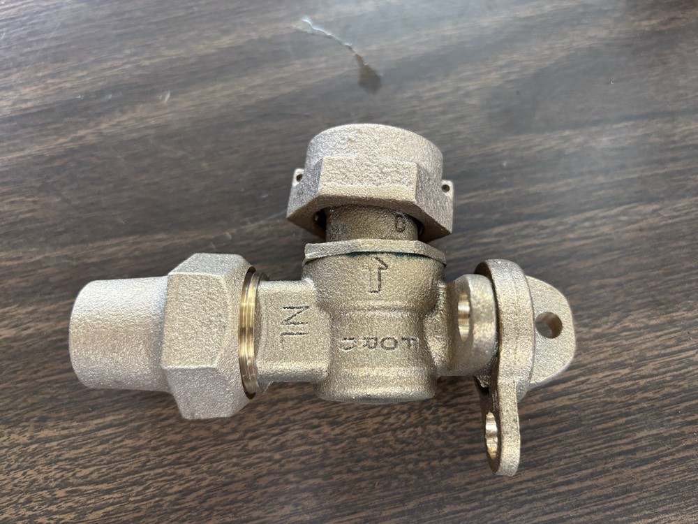 Ford Meter Box BA23-232W-NL 5/8" ANGLE BALL VALVE
