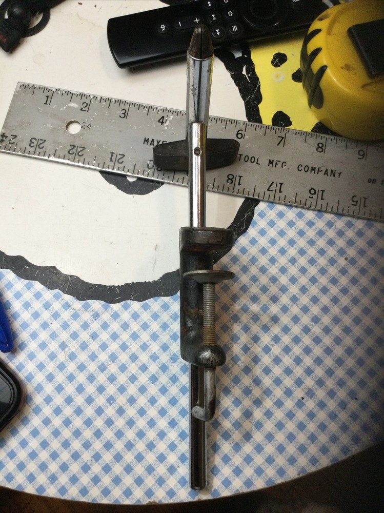Fly Tying simple vise, table clamp, Solid Build, 9” Long, T Handle, Unbranded