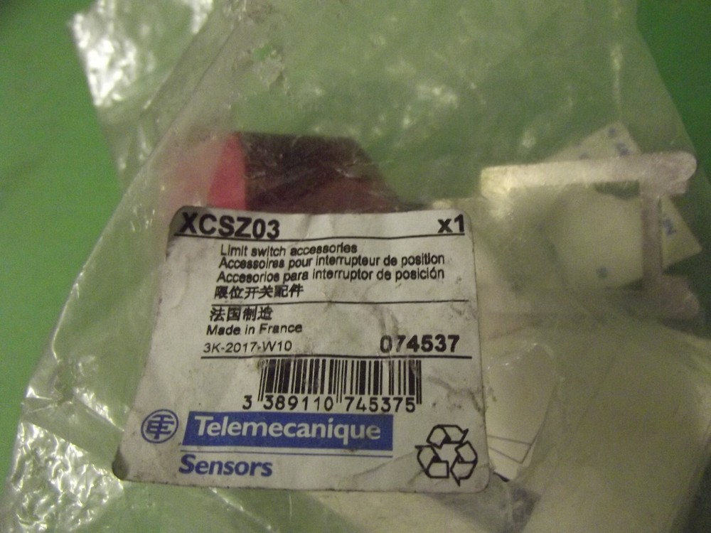 Telemecanique XCSZ03 Limit Switch Accesories.
