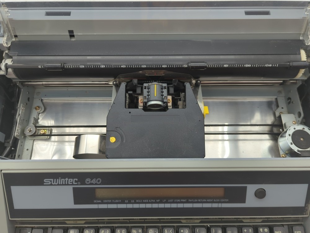 Swintec 640 Electronic Typewriter - Tested