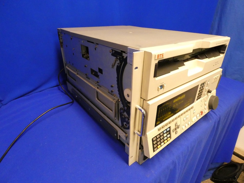 BTS DCR-18N D-2 Composite Digital Widemouth D2 Machine Sony DVR-18