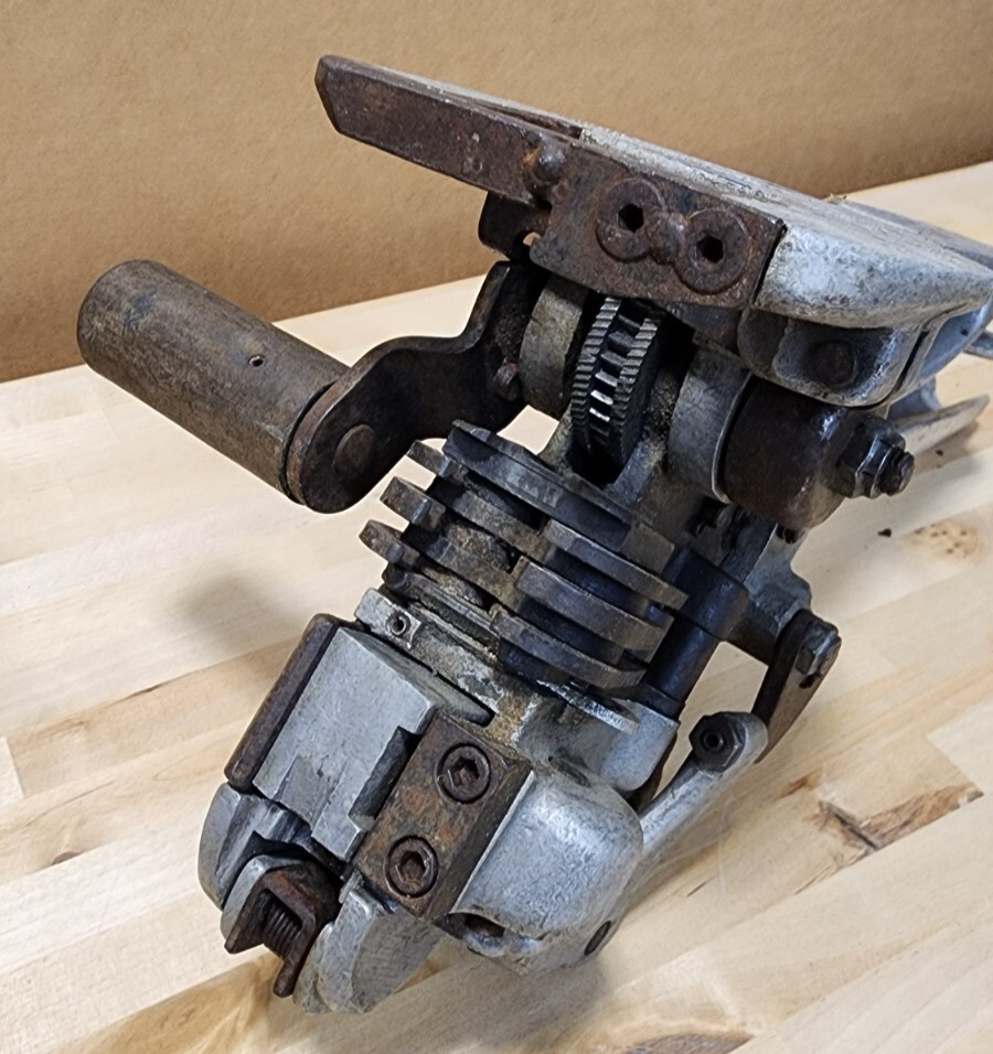 SIGNODE SFC 1223 SEAL FEED STRAPPING MACHINE *PS