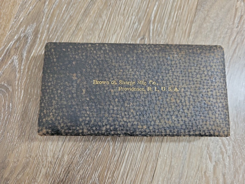 ABROWN & SHARPE UNIVERSAL BEVEL PROTRACTOR (Micrometer Protractor) May 9, 1911