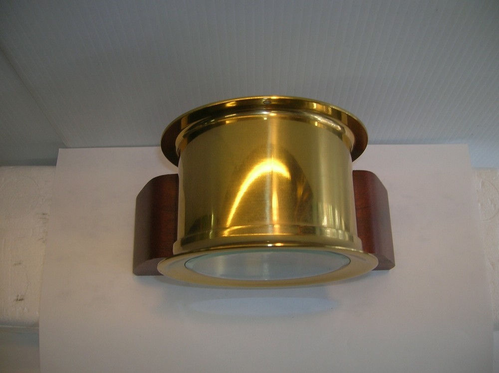 HAMPTON SHIP'S SOLID BRASS QUARTZ 4" FACE CLOCK WITH BASE. LOT # 24730