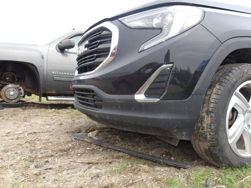 TERRAIN 2019 Air Shutter 1934664