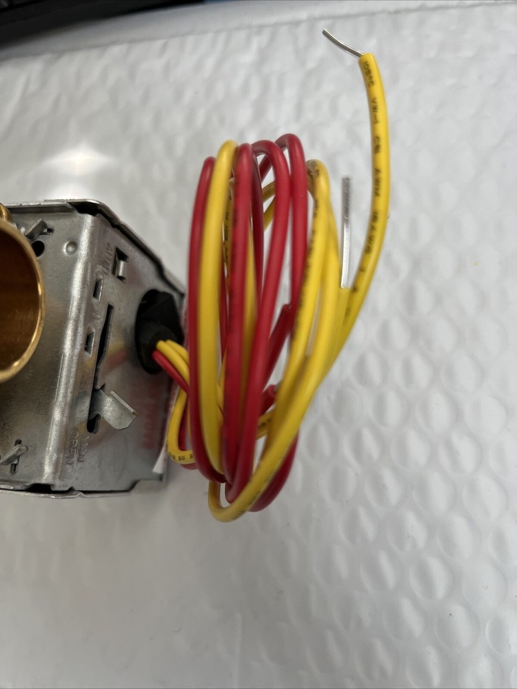 Honeywell Motorized Zone Valve (YHV8043E1012)