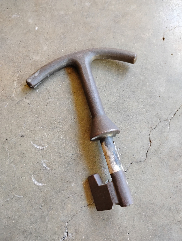 Vintage Solid Brass Water Meter Box Key