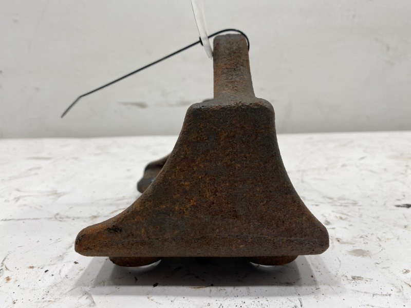 Freightliner MT55 Engine Mount 0130509001 (548-12964)