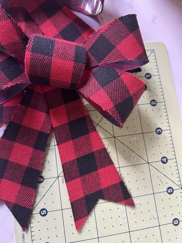 Decorative buffalo plaid bows