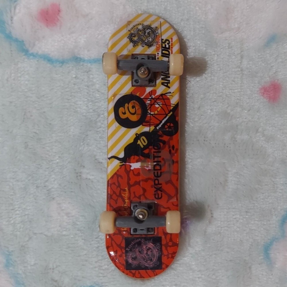 Tech Deck Complete Skateboard Expedition One Design Black Orange Yellow Red