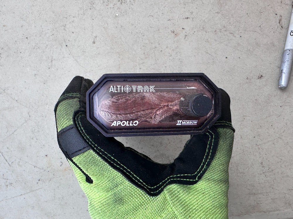 II Morrow 8900 AltiTrak Altitude Alert System