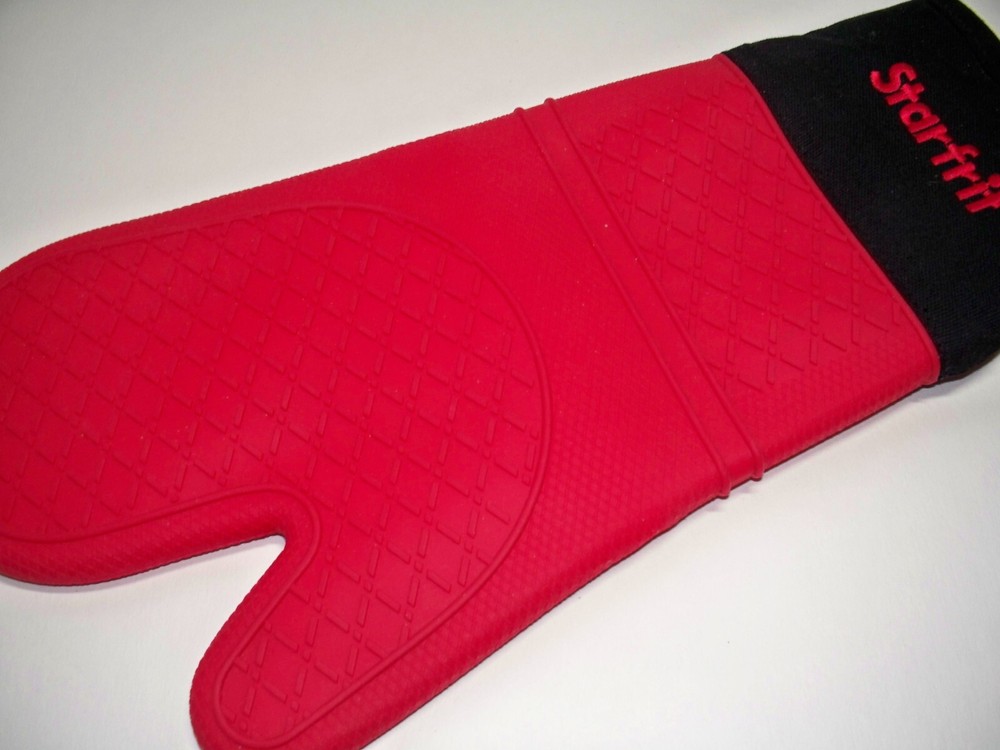 Starfrit Silicone Oven Mitt with Cleaning Bristles