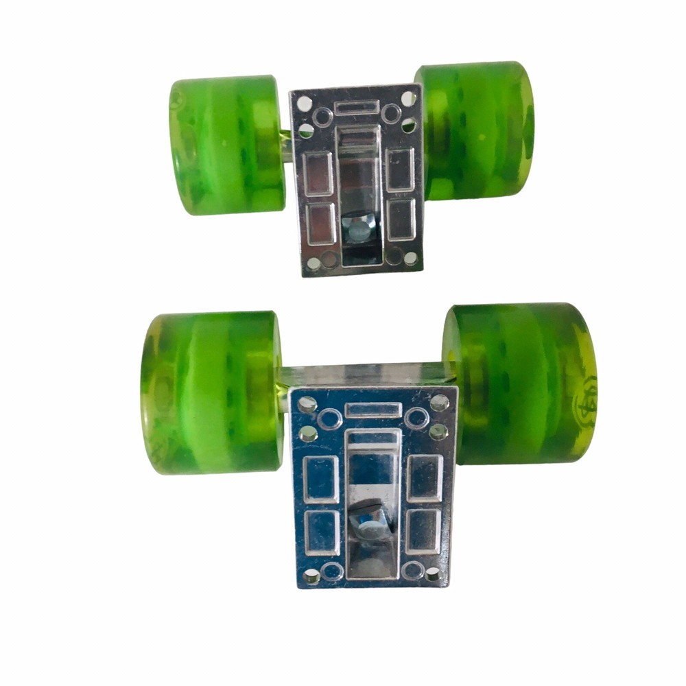 Skateboard Wheels Green Translucent w/Baseplate & Hardware