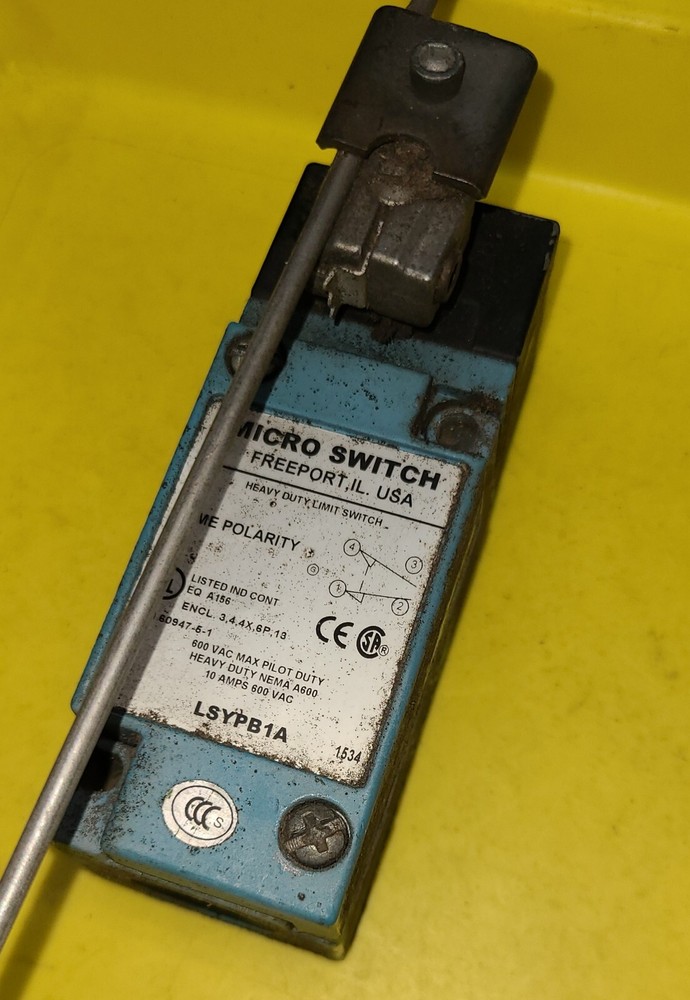 Honeywell LSYPB1A Micro Switch **USED**