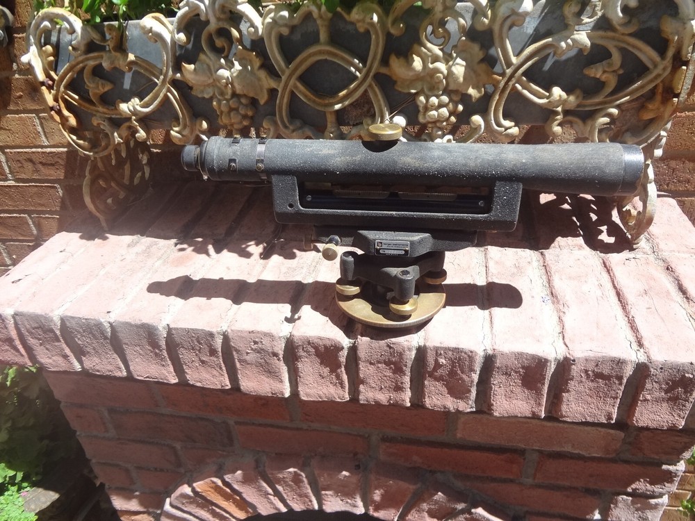 Vintage "Berger" Engineering Instruments Surveying Transit Level