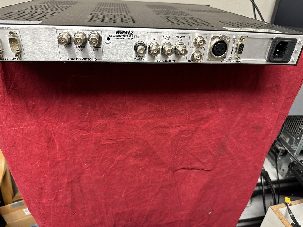 Evertz 8083XDS-AD XDS ENCODER Digital Signal Distribution and Processing