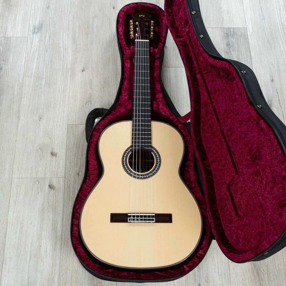 Cordoba C10 SP Nylon-String Classical Acoustic Guitar, Solid European Spruce