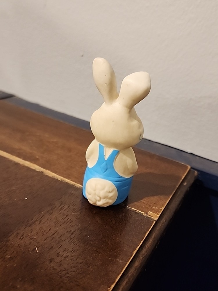 Plough, Inc. 1981 Rubber Easter Bunny Finger Puppet