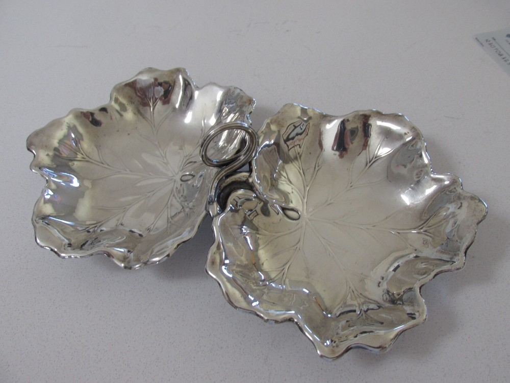 Vintage Reed & Barton Sterling Silver "Double Leaf" Candy/Nut Dish