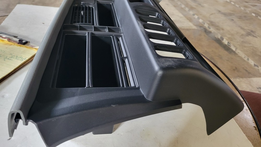 MC92994 GENUINE MITSUBISHI CENTER DASH PANEL NOS