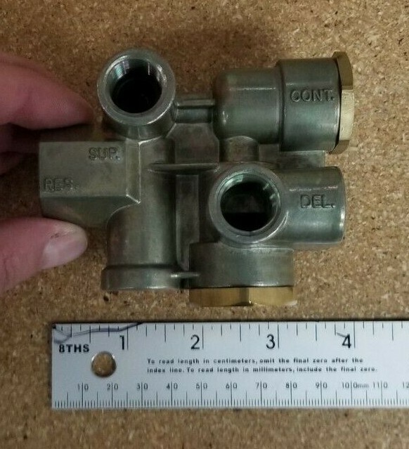 Spring Brake Control Valve S&S # S-20219 Ref# Sealco 110500