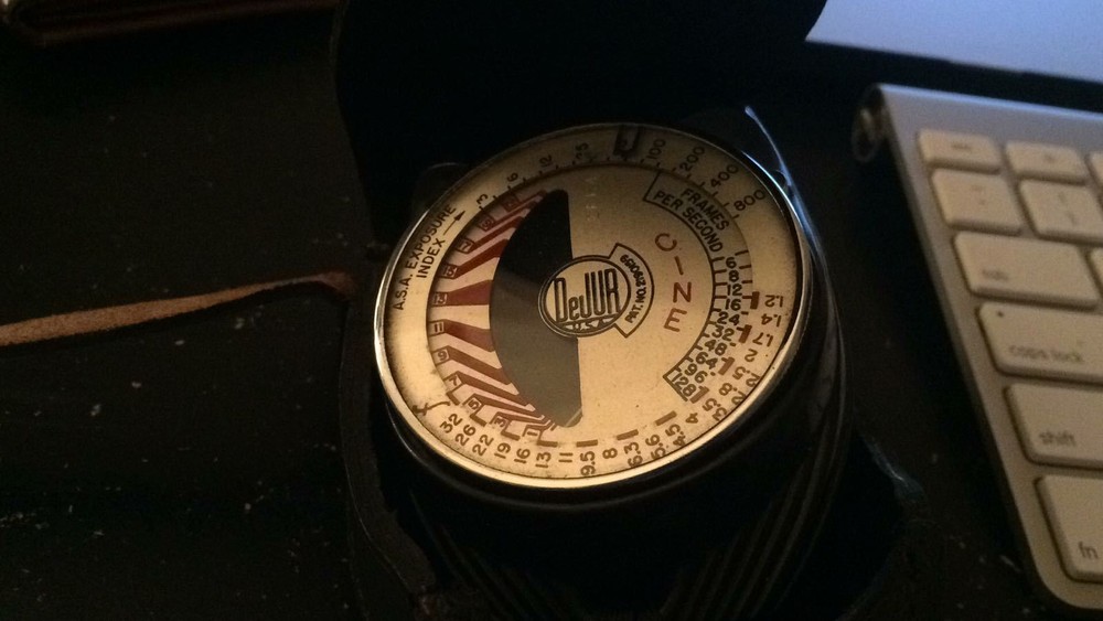 Antique DeJUR-AMSCO CINE Light Meter