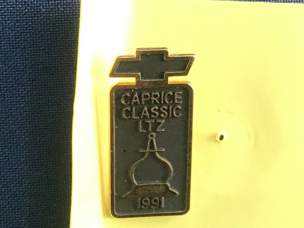 1991 Chevrolet Caprice Classic LTZ Brass Pin E7920