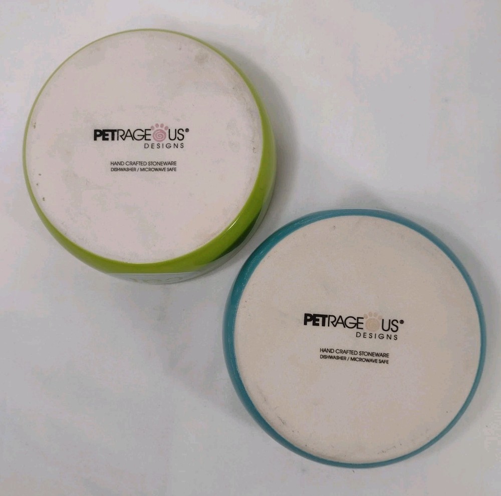 Cat Lovers Bundle 2 Cat Bowls & New Cattitudes Flip Book